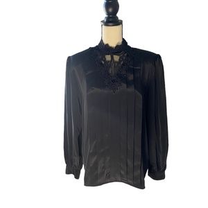 Vintage WORTHINGTON 14 Black Lace Appliqué Collar Shirt Pleat Mock Cottage